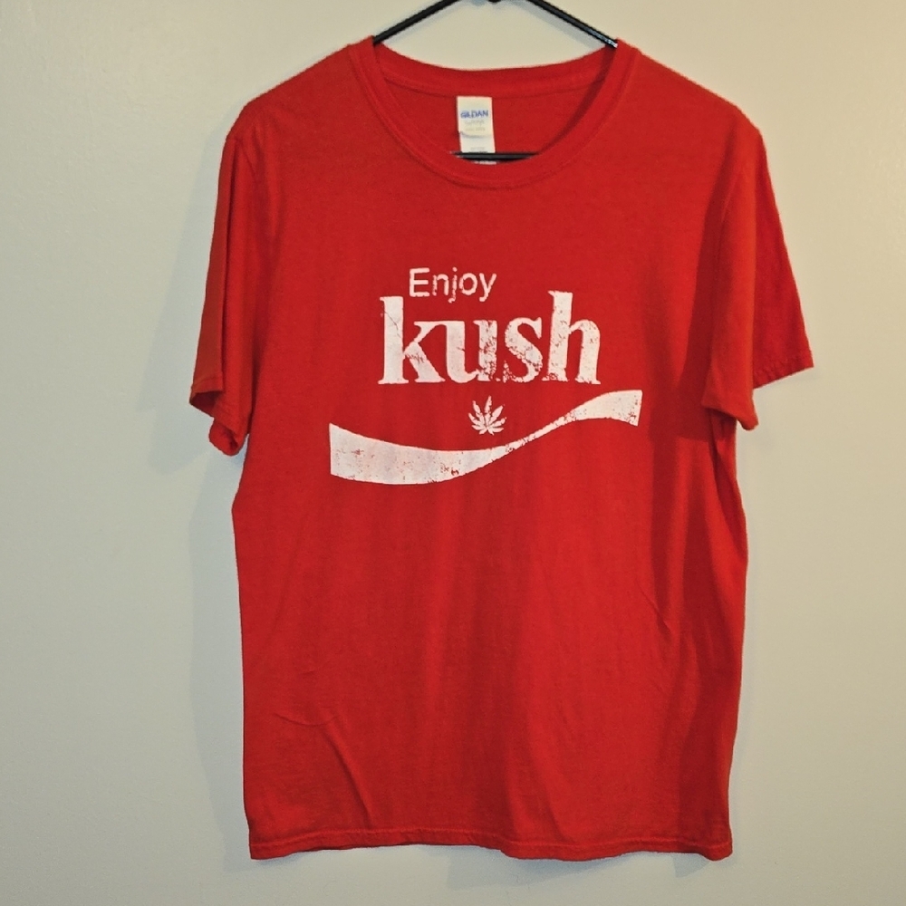 Gildan Softstyle Red Coke Style ENJOY KUSH T-Shirt - Picture 1 of 3